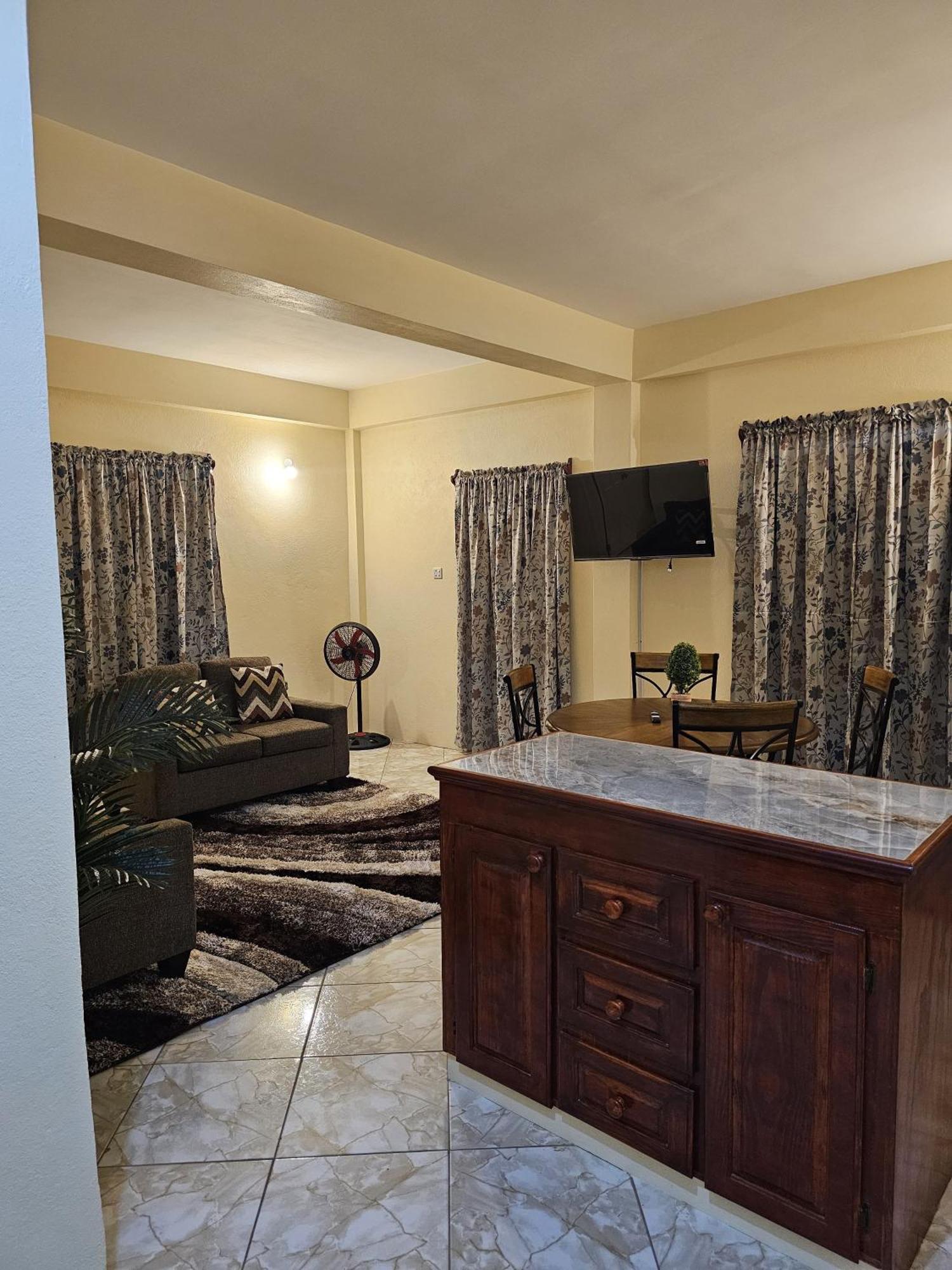 Castle Berry Apartments Kingstown Exterior foto